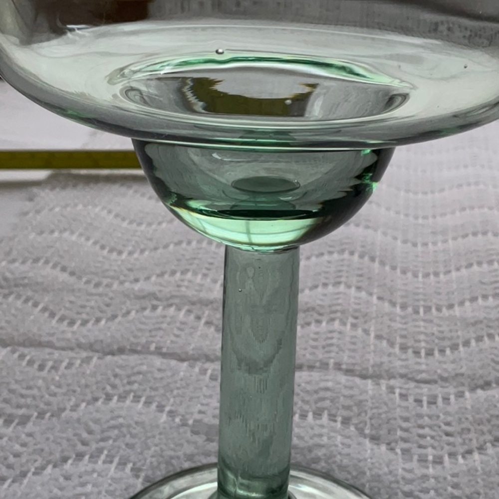 Large Margarita Glasses Set of 2 Green Glass - Picture 10 of 10